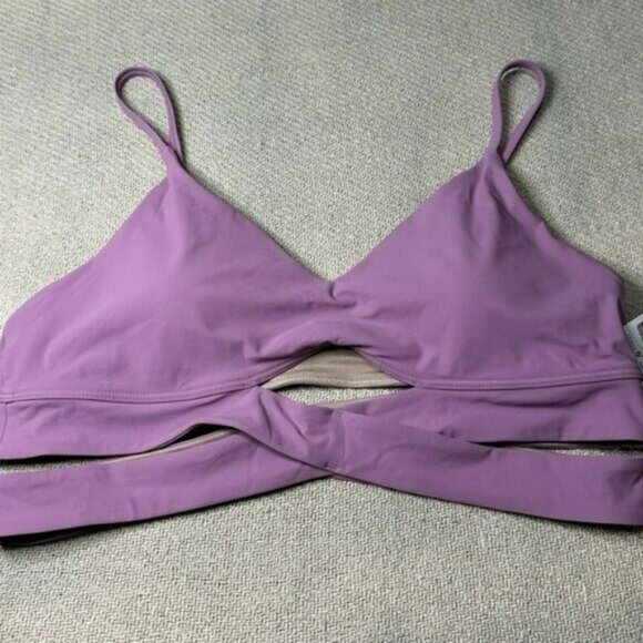 Lululemon Sports Bra Size 12 NWT Still Now Padded Adjustable Straps Rare - Picture 1 of 7